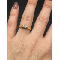 Ladies 18ct Yellow Gold Solitaire Emerald Cut Diamond Ring