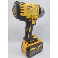 DeWalt DCF899-XE Impact Wrench Skin with 18V/54V 9.0Ah Flex Volt Battery Pack