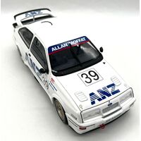 Biante 1:18 Ford Sierra RS500 1989 Inter-tec 500 Winner Moffat Niedzwiedz