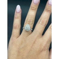 Ladies 18ct White Gold Pear Shape Diamond Ring