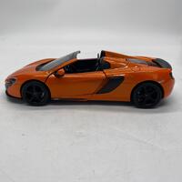 Motormax McLaren 650S Spider Orange 1/24 Scale Collectible Diecast Model Car