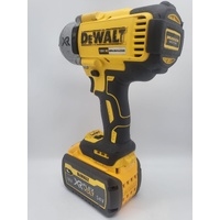 DeWalt DCF899-XE Impact Wrench Skin with 18V/54V 9.0Ah Flex Volt Battery Pack