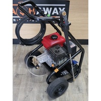 Full Boar 3200PSI FBPPW-3200 Petrol Pressure Washer with 5 Nozzles Attachments