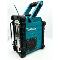 Makita BMR102 AM/FM Jobsite Radio Portable Lightweight Workshop Site Radio