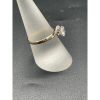 Ladies 9ct Yellow Gold CZ Ring (Pre-Owned)