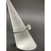 Ladies 18ct White Gold Diamond Engagement Ring