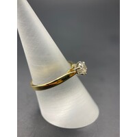 Ladies 18ct Yellow Gold Brillant Cut Solitaire Diamond Ring