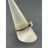 Ladies 9ct Yellow Gold Diamond Ring