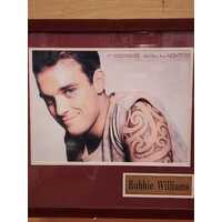 True Blue Collectables 08325 Kids Robbie Williams Signed Lyric Sheet with COA