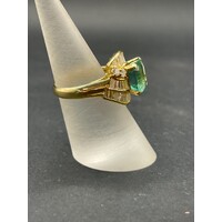 Ladies 18ct Yellow Gold Columbian Emerald and Diamond Ring