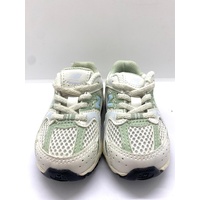 New Balance IZ530ZO Kids Infant Shoe Size 4 US Medium with Retail Box