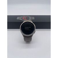 Samsung Galaxy Watch5 Pro GPS 45mm Grey Titanium Android Smartwatch