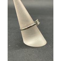 Ladies 9ct White Gold Diamond Ring