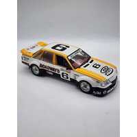 Classic Carlectables 1:18 Holden Commodore VK 1984 Bathurst 0317/1250 Diecast