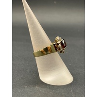 Ladies 9ct Yellow Gold Red Gemstone Ring