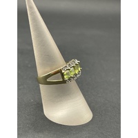 Ladies 9ct Yellow Gold Green Gemstone and Diamond Ring