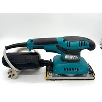 Makita BO3710X 240V 190W Corded Finishing Sander with Sanding Pads and Box