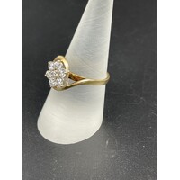 Ladies 9ct Yellow Gold Cubic Zirconia Flower Design Ring Fine Jewellery