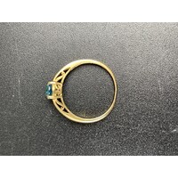 Ladies Solid 9ct Yellow Gold Blue Gemstone Ring Fine Jewellery Size UK R