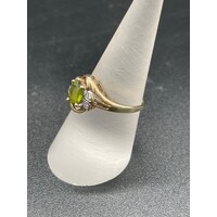 Ladies 9ct Yellow Gold Green Stone & Diamond Ring (Pre-owned)