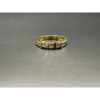 Ladies 18ct Yellow Gold Diamond Ring