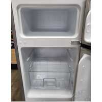 Hisense 92L Top Mount Refrigerator Freezer Model HRTF92S Silver 220-240V 75W