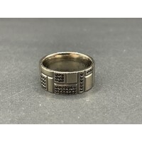 Mens 18ct White Gold Black Diamond Ring