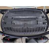 Weber Q 2000 Gas Grill with 17pc BBQ Tool Set Premium Grill Cover Gas Bottle