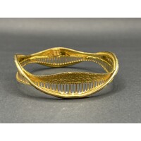 Ladies 22ct Yellow Gold Round Pattern Bangle