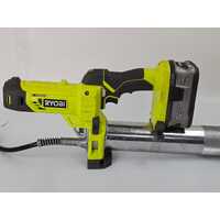 Ryobi 18V One+ Grease Gun R18GG450 10,000 PSI with 18V 4.0Ah Battery