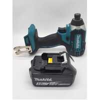 Makita DTD152 18V LXT 165Nm Cordless Impact Driver with 3.0Ah Battery