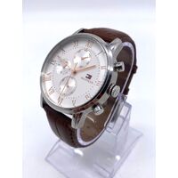 Tommy Hilfiger Unisex White Dial Brown Leather Watch Metal Face TH.329.1.14.2252