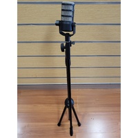 Rode PodMic FG0184690 Dynamic Podcasting Microphone Black with Stand XLR Cable