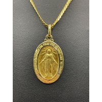 Ladies 18ct Yellow Gold Snake Link Necklace & Oval Religious Pendant