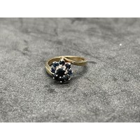 Ladies 9ct Yellow Gold Blue Gemstone Ring (Pre-Owned)