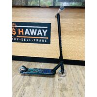 Gravity Manual Scooter Pro Series Rival Sturdy and Vibrant Colours (Pre-owned)