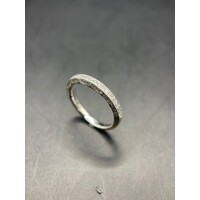 Ladies 18ct White Gold Diamond Vintage Design Ring