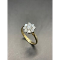 Ladies 14ct Yellow Gold Cubic Zirconia Floweret Ring