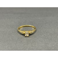 Ladies 18ct Yellow Gold Diamond Ring