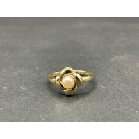 Ladies 14ct Yellow Gold White Pearl Ring