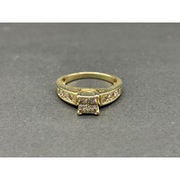 Ladies 9ct Yellow Gold Diamond Ring