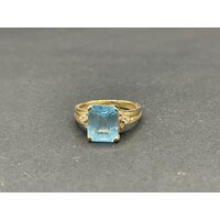 Ladies 18ct Yellow Gold Blue Gemstones and Diamonds Ring