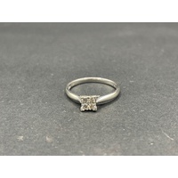 Ladies 9ct White Gold Diamond Ring