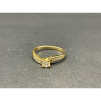 Ladies 18ct Yellow Gold Diamond Ring