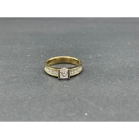 Ladies 18ct Yellow Gold Diamond Ring