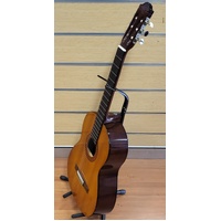 Yamaha C40 Acoustic Guitar 6 String