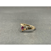 Ladies 9ct Yellow Gold Red Gemstone and Diamond Ring