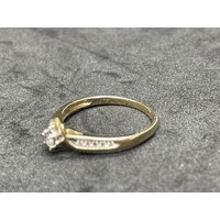 Ladies 9ct Yellow Gold Diamond Ring (Pre-Owned)