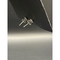 Ladies 18ct White Gold CZ Stud Earrings