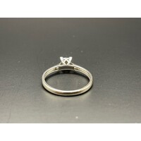 Ladies 9ct White Gold 4 Stone Diamond Ring